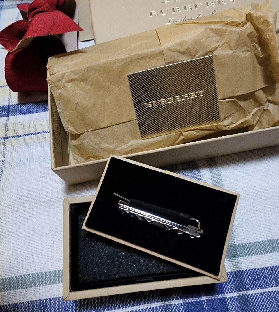 BURBERRY ノバチェック模様 ネクタイピン