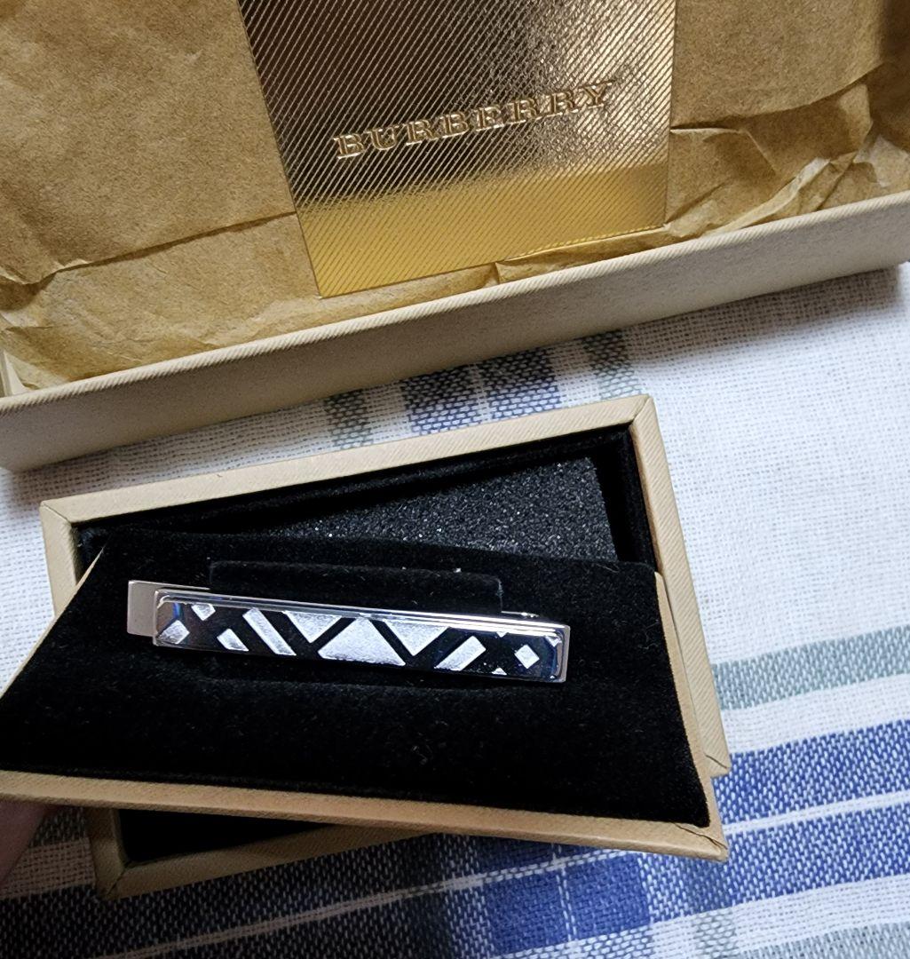 BURBERRY ノバチェック模様 ネクタイピン