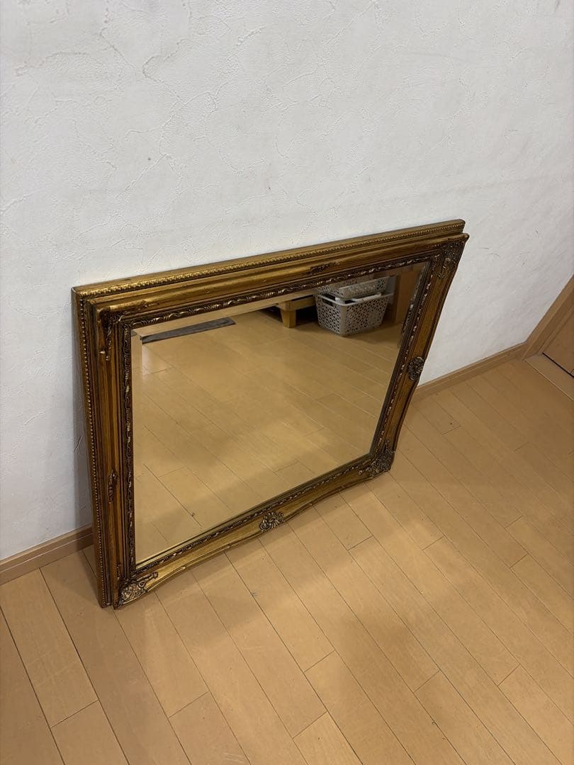 アンティーク調鏡　ヨーロッパ　金色フレーム　ミラー