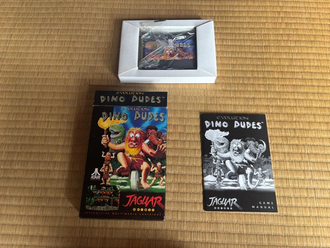 Atari Jaguar 本体と付属品　＋ソフト3本