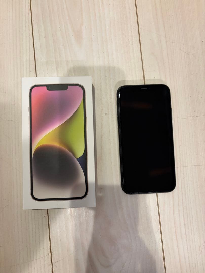 Apple iPhone 11 黒64GB