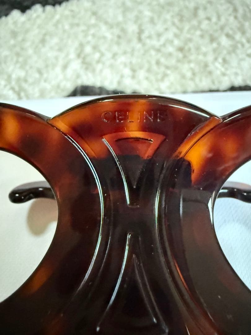 セリーヌ*CELINE*トリオンフ ヘアクリップ