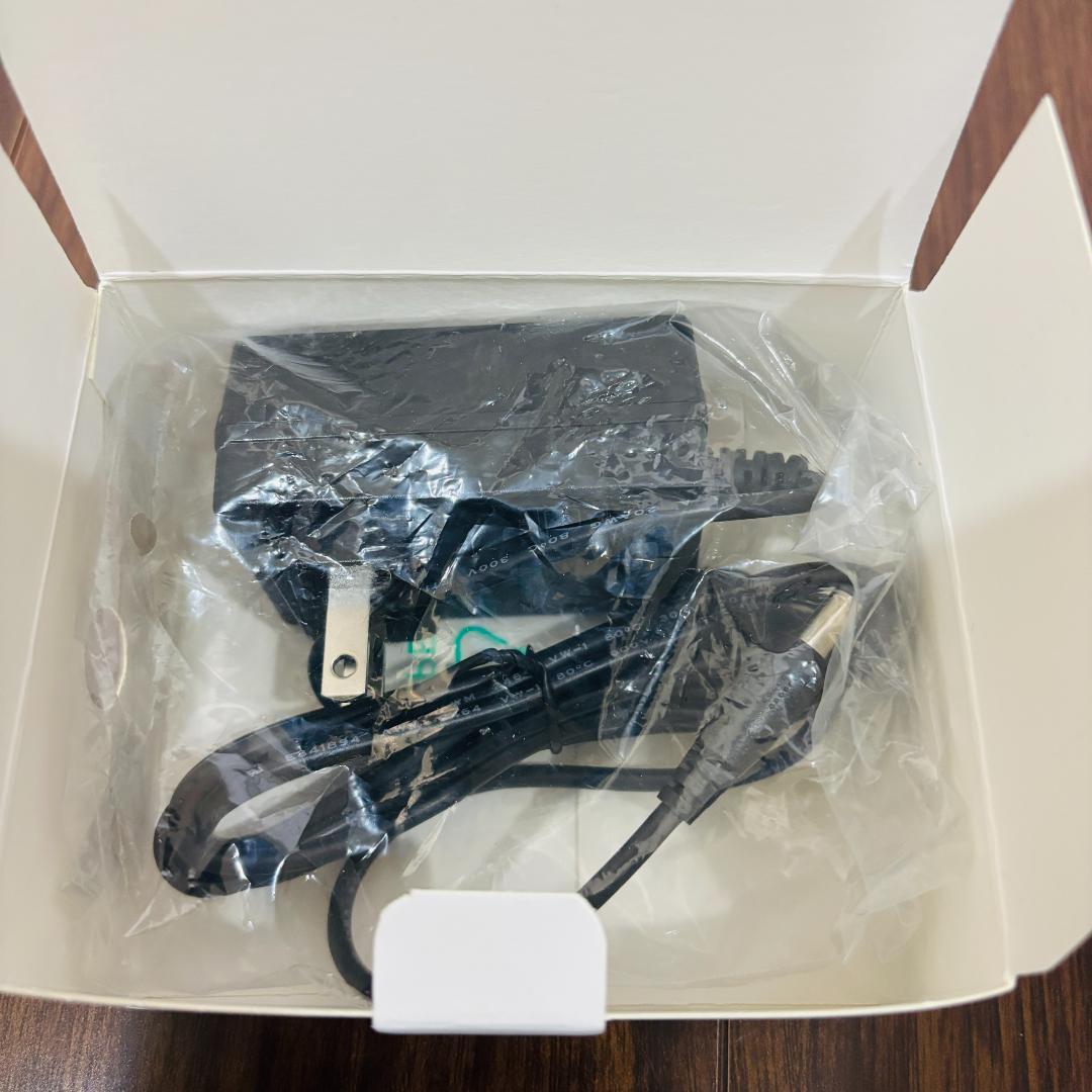 新品未使用 アイリスオーヤマ LEDデスクライト Qi充電 ウッド