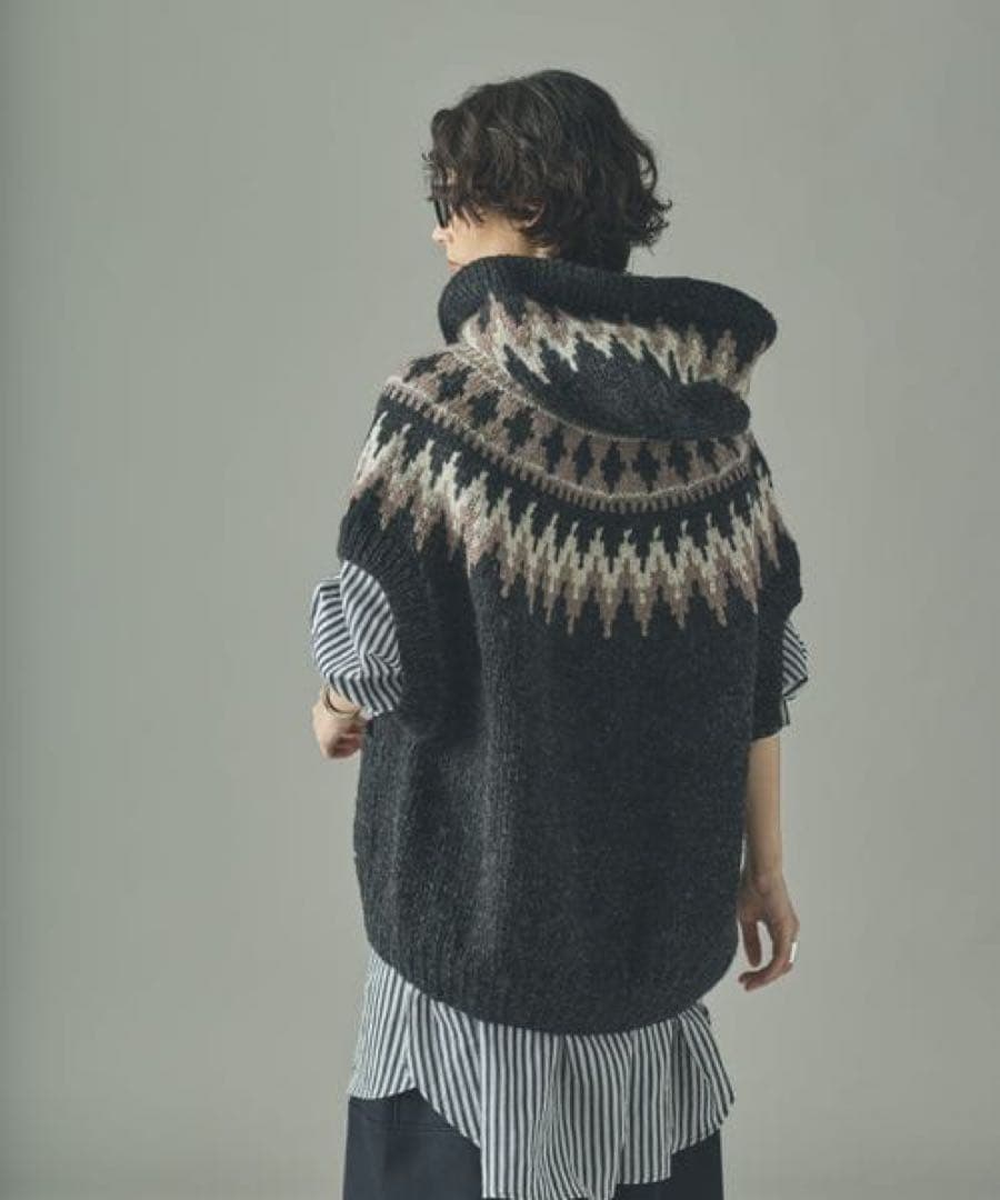 Curensology ノルディックフードベスト美品