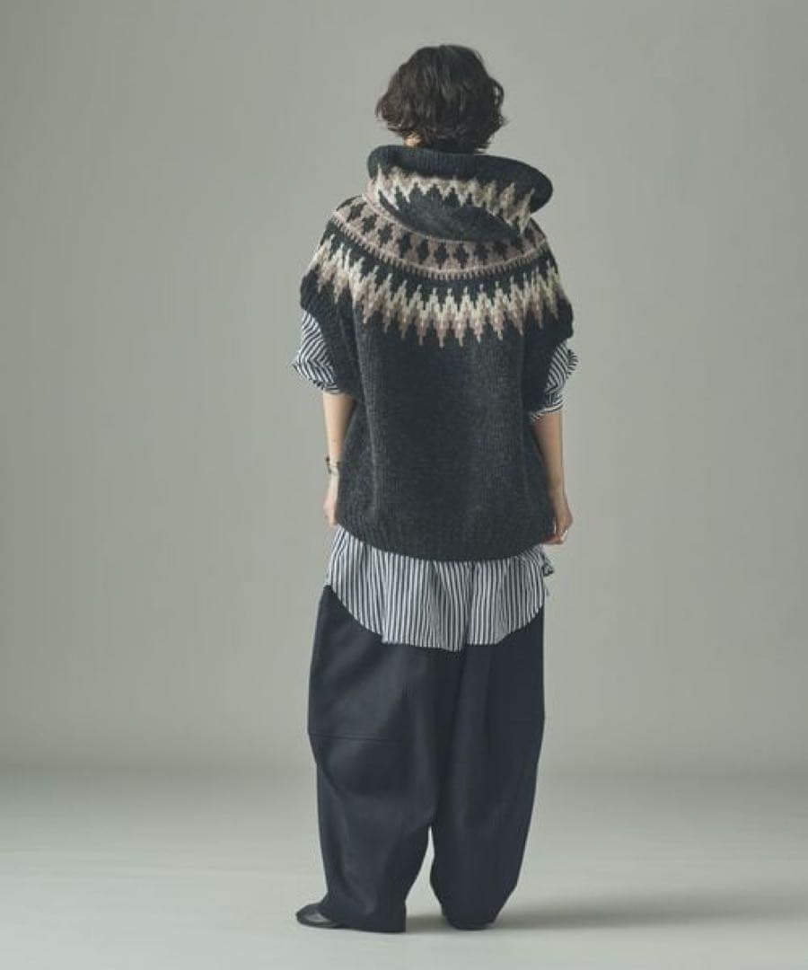 Curensology ノルディックフードベスト美品