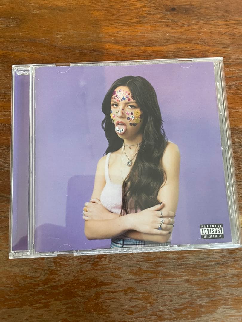 Olivia Rodrigo sourアルバム サイン入り特典付き