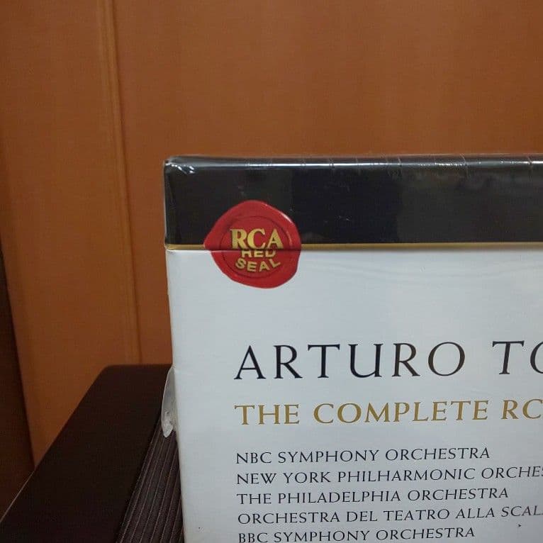 トスカニーニ／コンプリートＲＣＡコレクション（８４ＣＤ＋１ＤＶＤ、未開封）