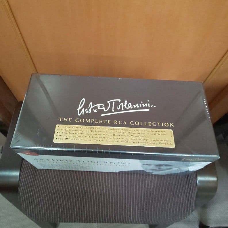 トスカニーニ／コンプリートＲＣＡコレクション（８４ＣＤ＋１ＤＶＤ、未開封）