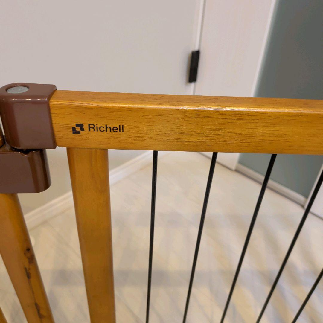 Richell　木製置くだけドア付き　ペットゲートS