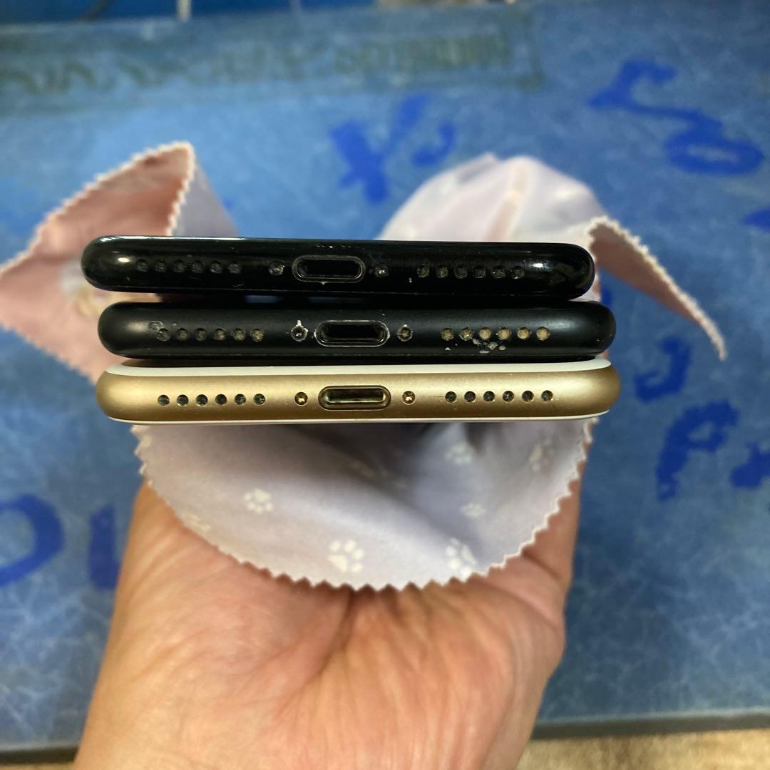 3台セット⭐︎iPhone7⭐︎SIMフリー⭐︎ 128GB 1台と32GB 2台