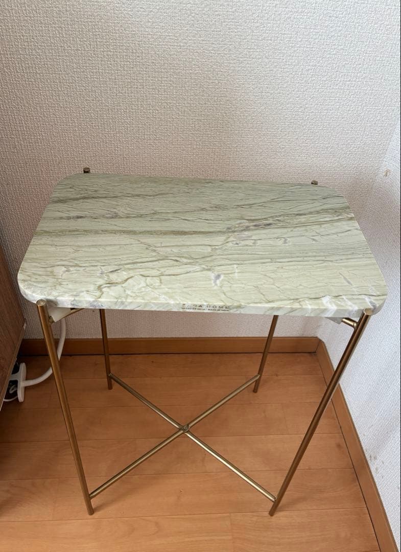 ZARA  サイドテーブル