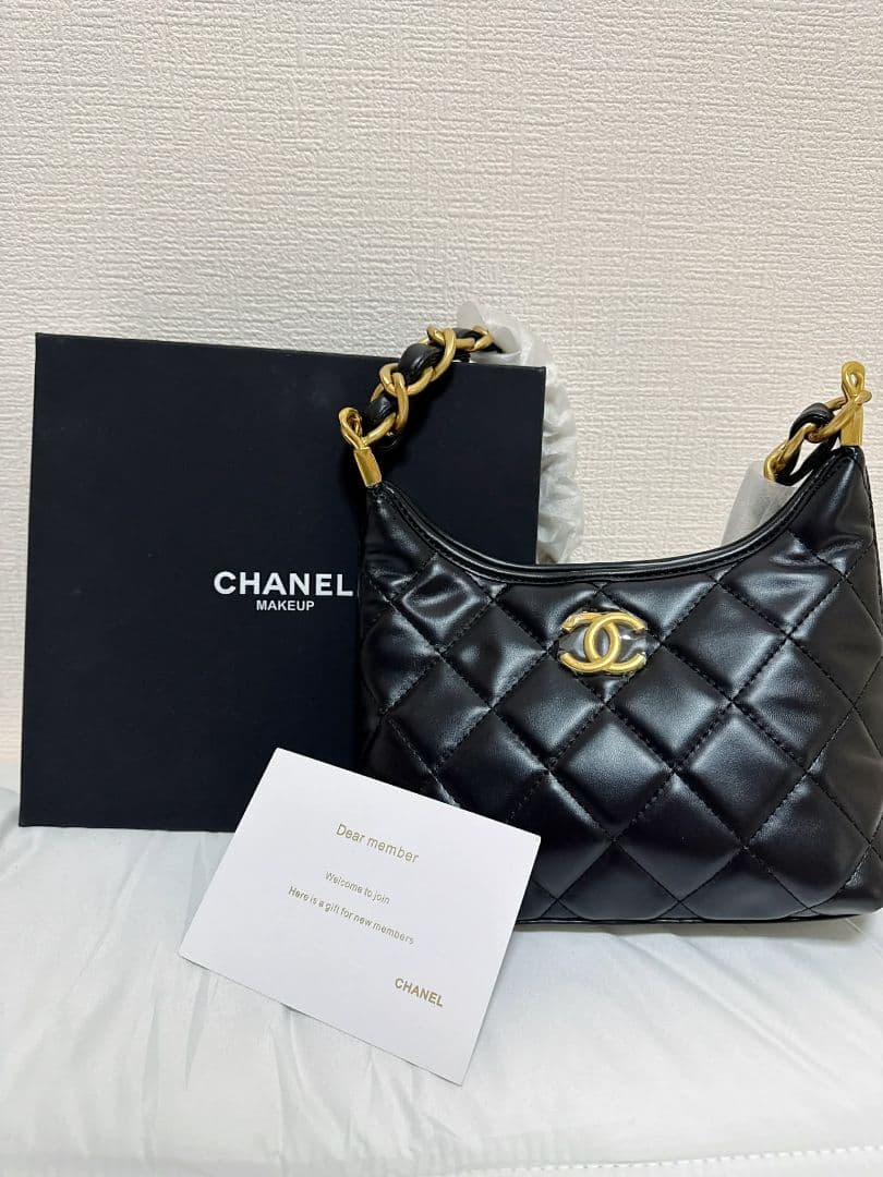 CHANEL シャネル　ノベルティ　バッグ　ブラック　ゴールドチェーン