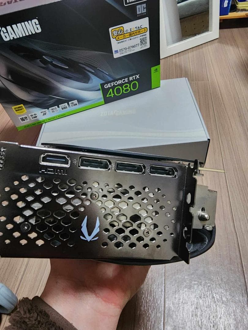 ZOTAC GAMING GeForce RTX 4080 本体