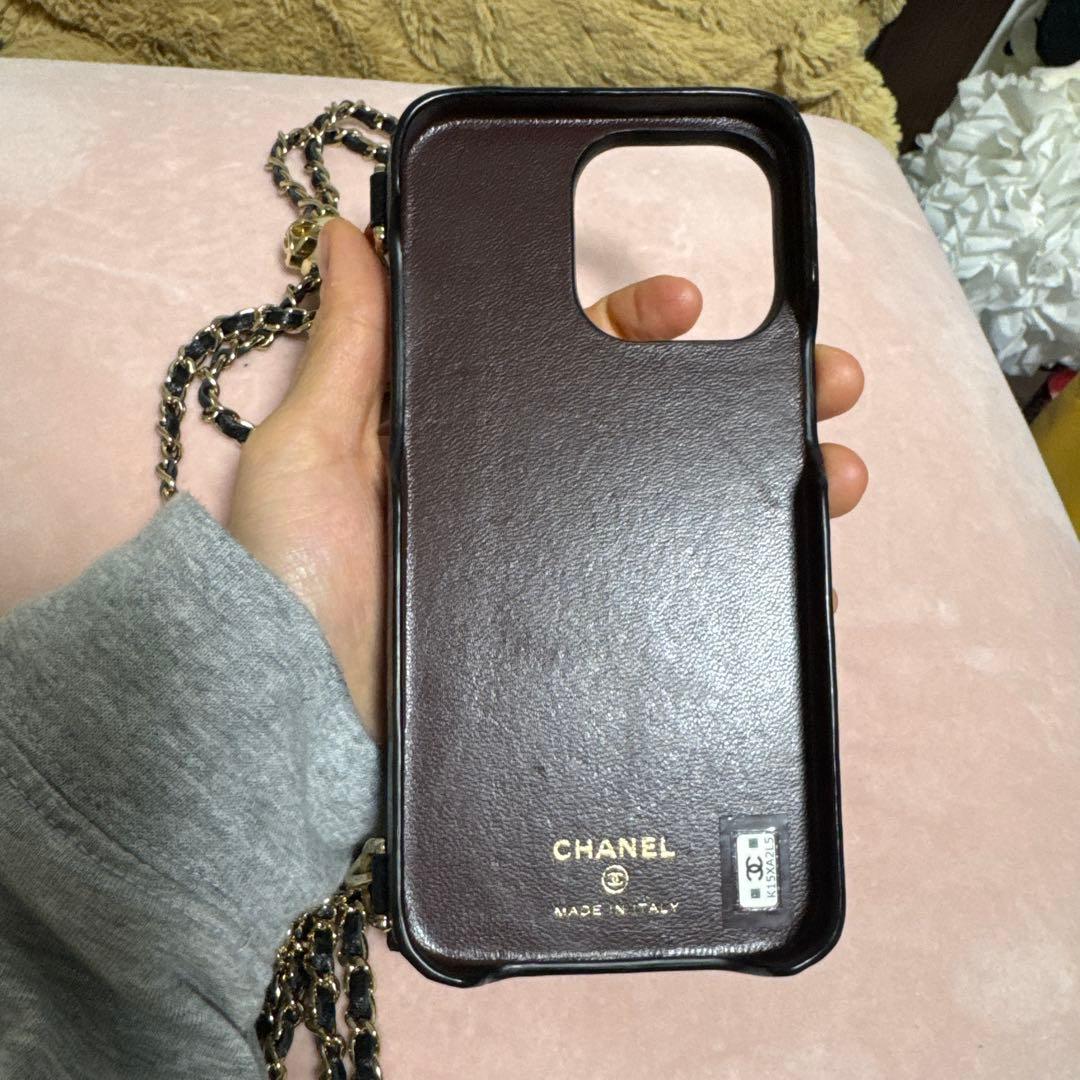 Chanel キルティングレザー iPhoneケース