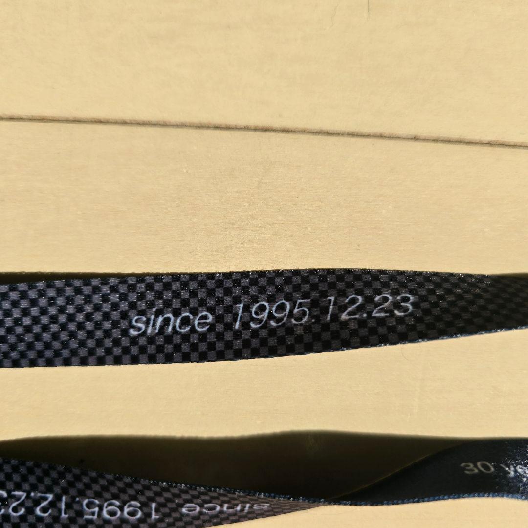 ANA 777-30th Anniversary ステッカーとストラップ