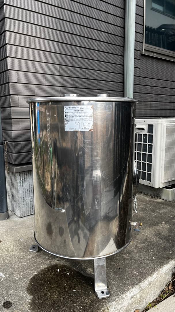 ステンレス製オイルタンク