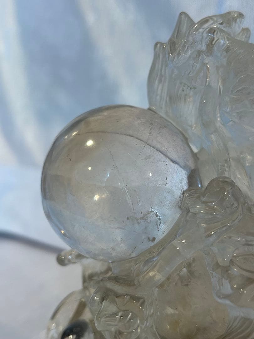 天然水晶 彫刻品 風水置物 龍と水晶球 1527g