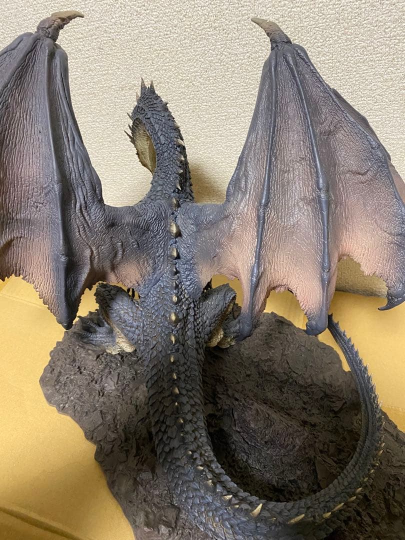 カプコンフィギュアビルダー　クリエイターズモデル　黒龍　ミラボレアス　モンハン