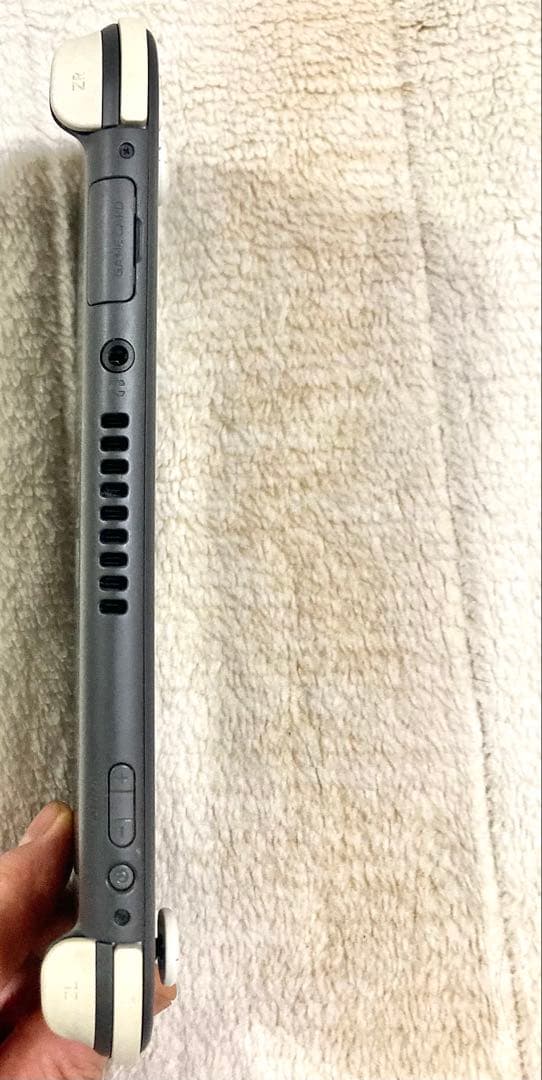 d*3様 Nintendo Switch Lite 本体のみ 美品