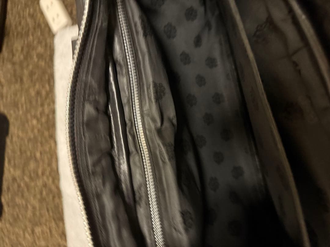 【週末特価】CHROME HEARTSクロムハーツ レザーブリーフ　フレアニー