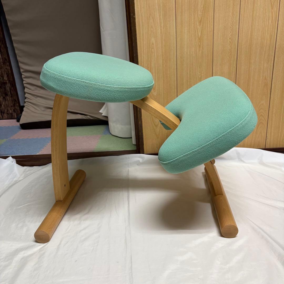 サカモトハウス バランスイージー 美品 姿勢矯正 イス 学習 チェア 清掃済み