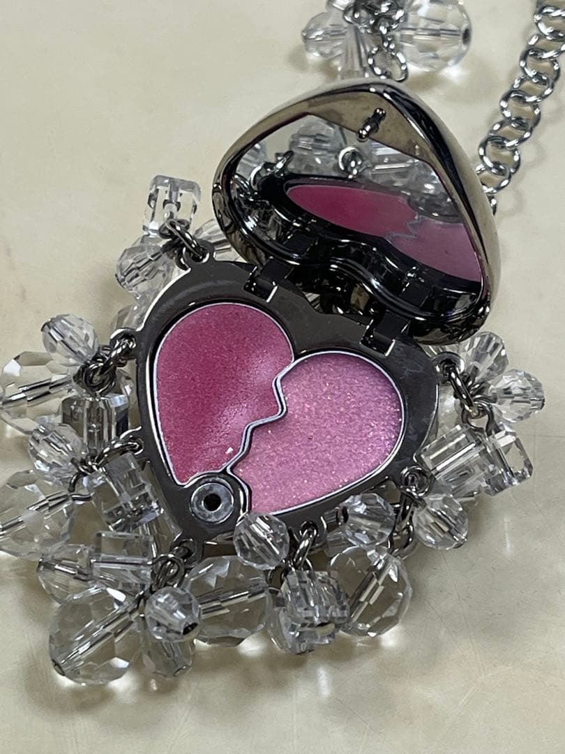 【新品未使用】　クリスチャンディオール プリティチャーム　002